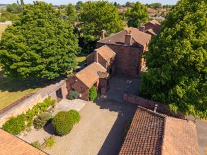 Photo 17- click for photo gallery